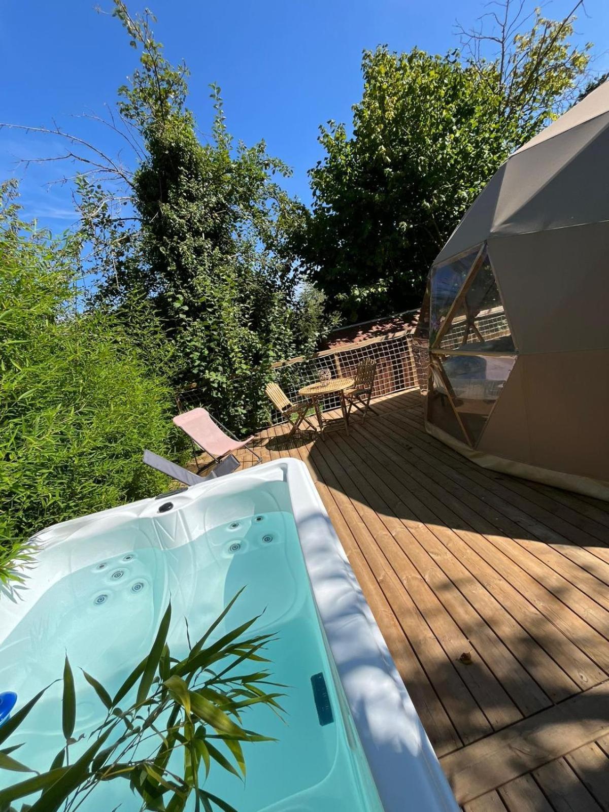 Le Nid D'Eliyah, Suites Avec Jacuzzi 15Min Disneyland Paris Nanteuil-les-Meaux Exterior photo